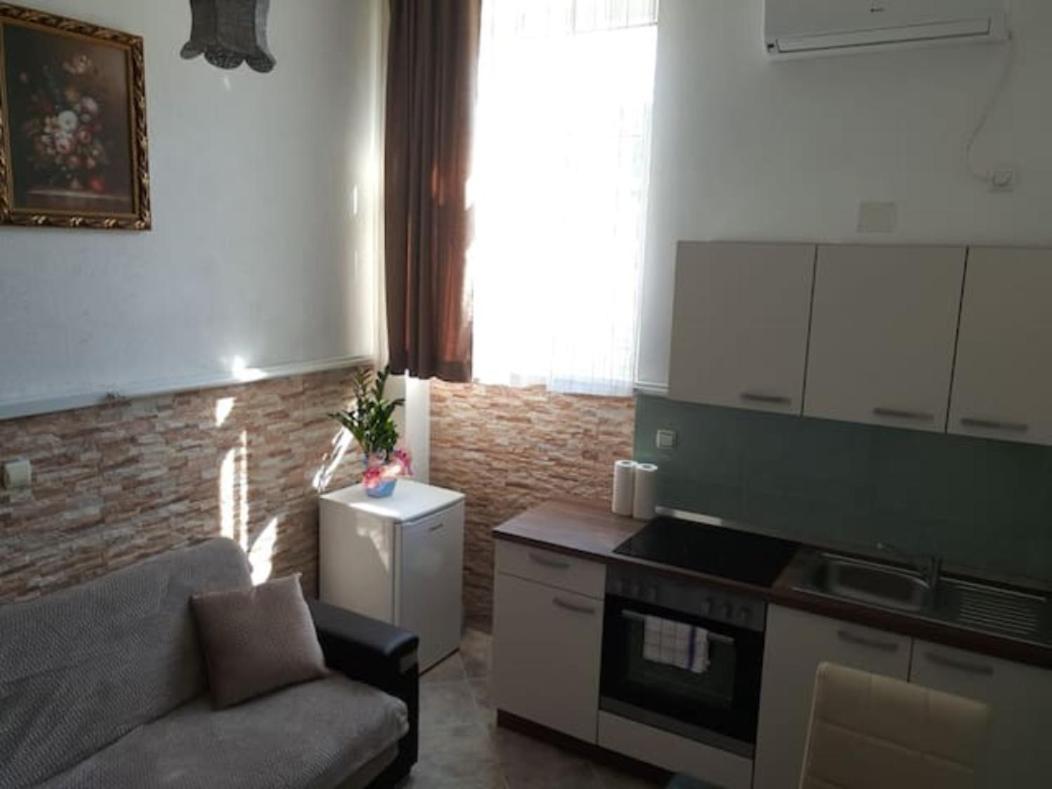 Apartment Niva Split Exterior photo